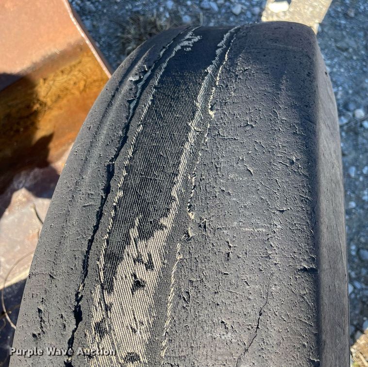 image for item LV9275 1979 Massey Ferguson 265  tractor