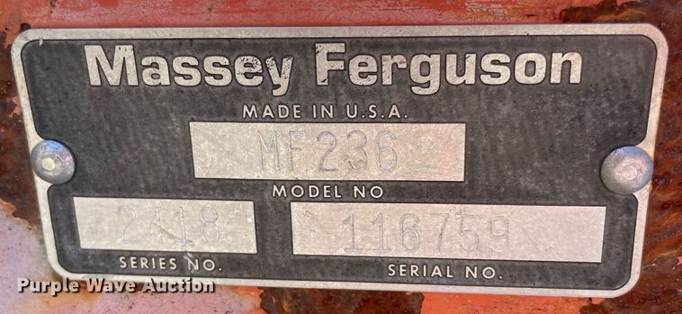 image for item LV9275 1979 Massey Ferguson 265  tractor