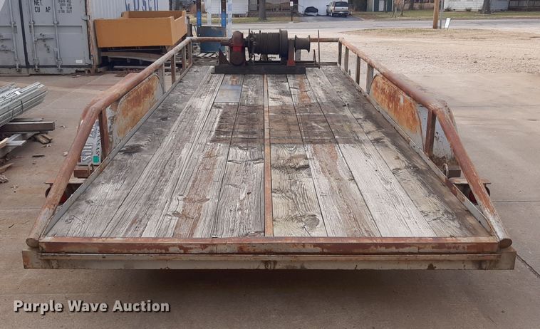 image for item LX9976 1989 Shop built  equipment trailer