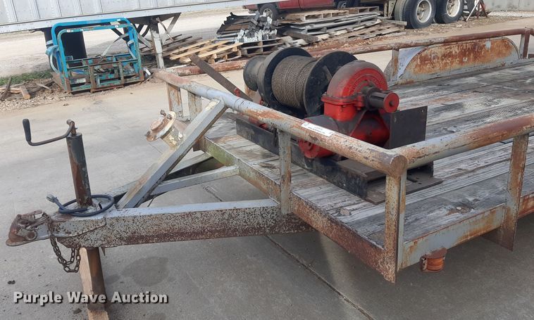 image for item LX9976 1989 Shop built  equipment trailer