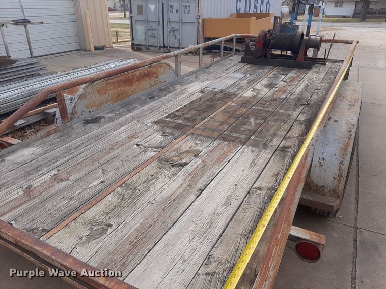 image for item LX9976 1989 Shop built  equipment trailer