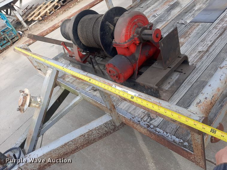 image for item LX9976 1989 Shop built  equipment trailer