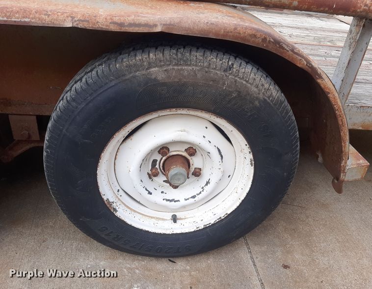 image for item LX9976 1989 Shop built  equipment trailer