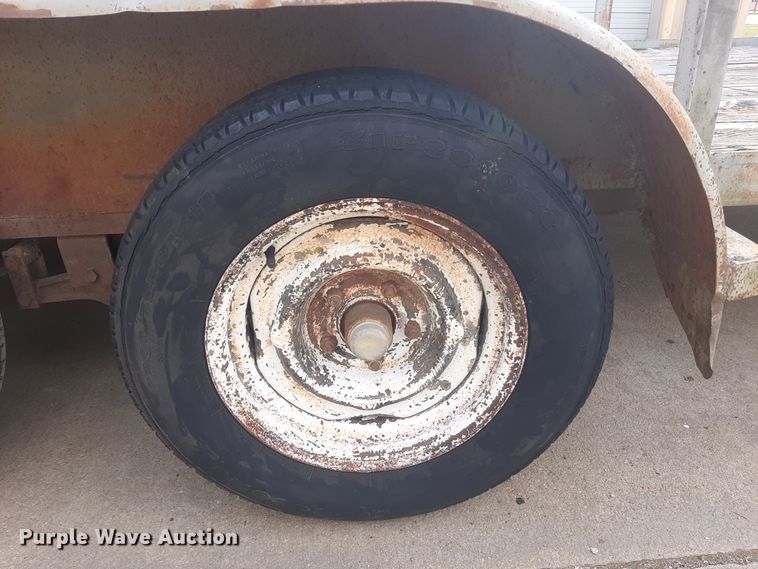 image for item LX9976 1989 Shop built  equipment trailer