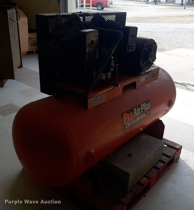 image for item LX9980 DeVilbiss Pro Air Plus DACC-7172  air compressor