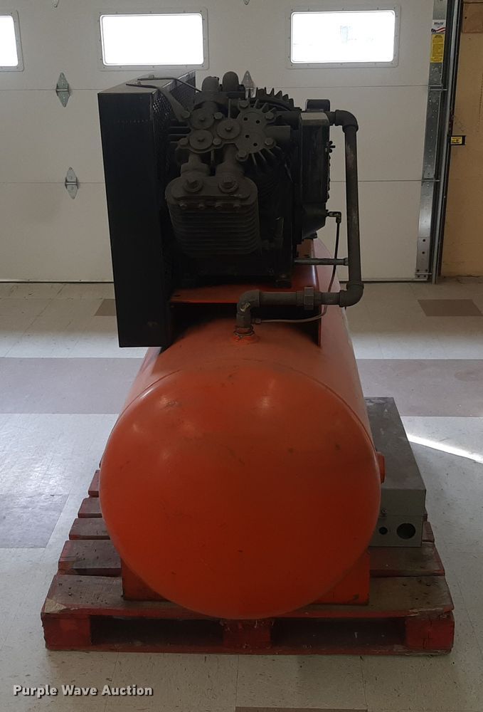 image for item LX9980 DeVilbiss Pro Air Plus DACC-7172  air compressor