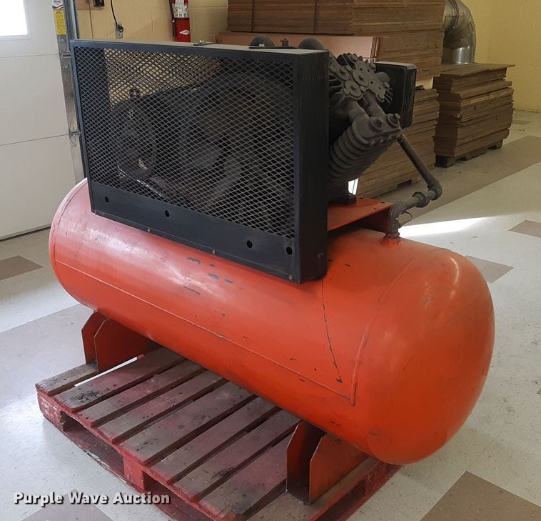 image for item LX9980 DeVilbiss Pro Air Plus DACC-7172  air compressor