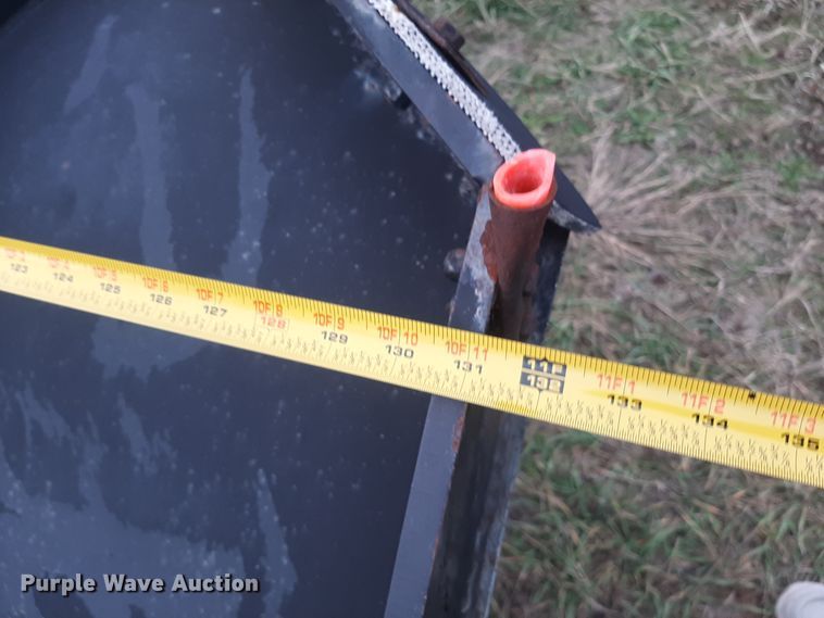 image for item LX9985 Henderson  snow plow