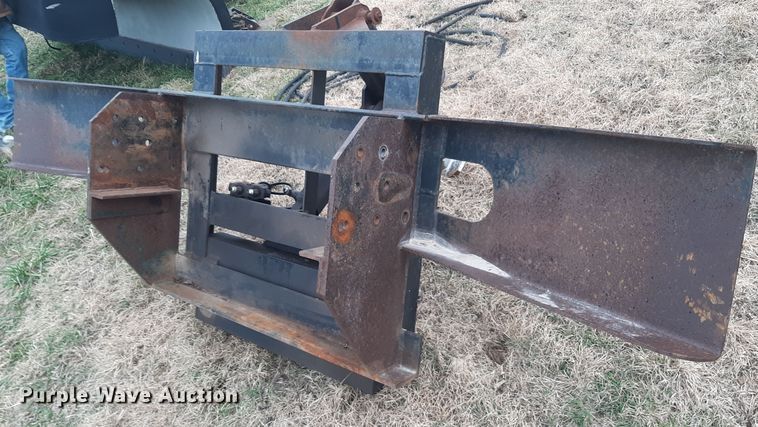 image for item LX9985 Henderson  snow plow