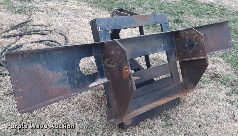 image for item LX9985 Henderson  snow plow