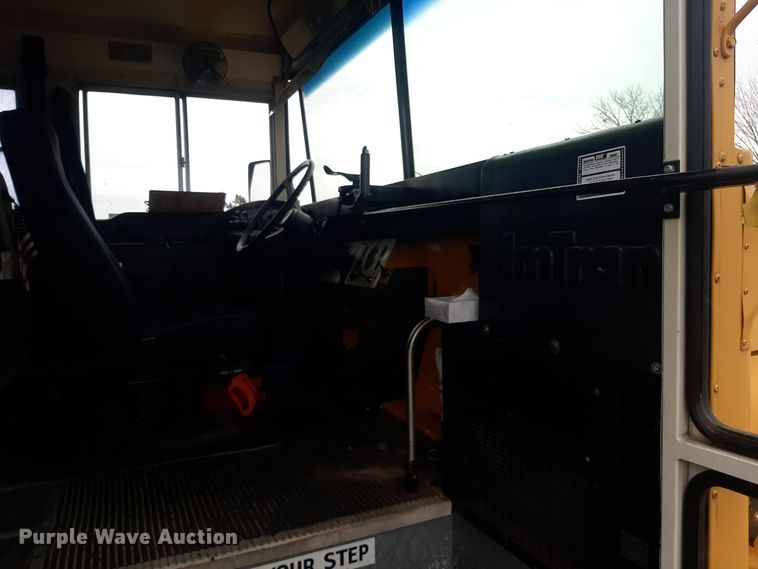 image for item LX9991 1998 Ford  school bus