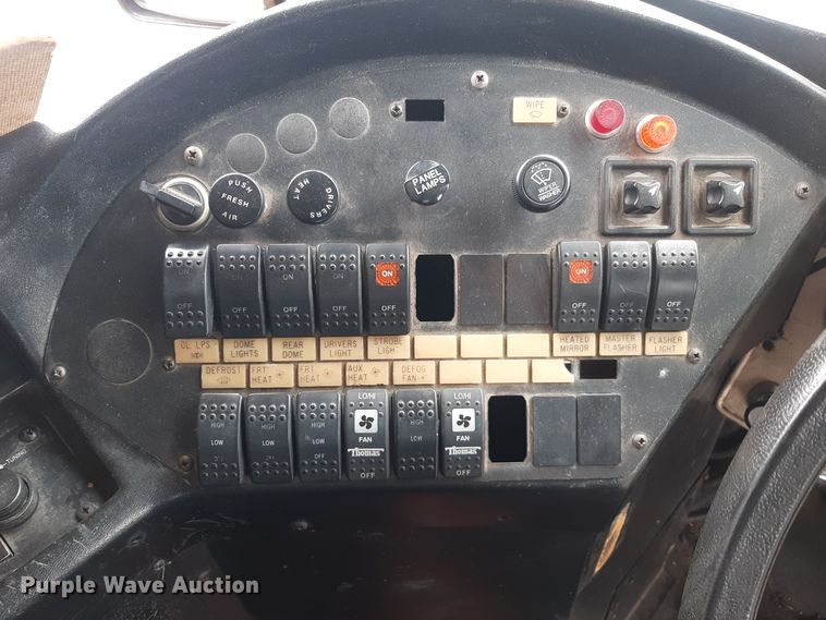 image for item LX9991 1998 Ford  school bus