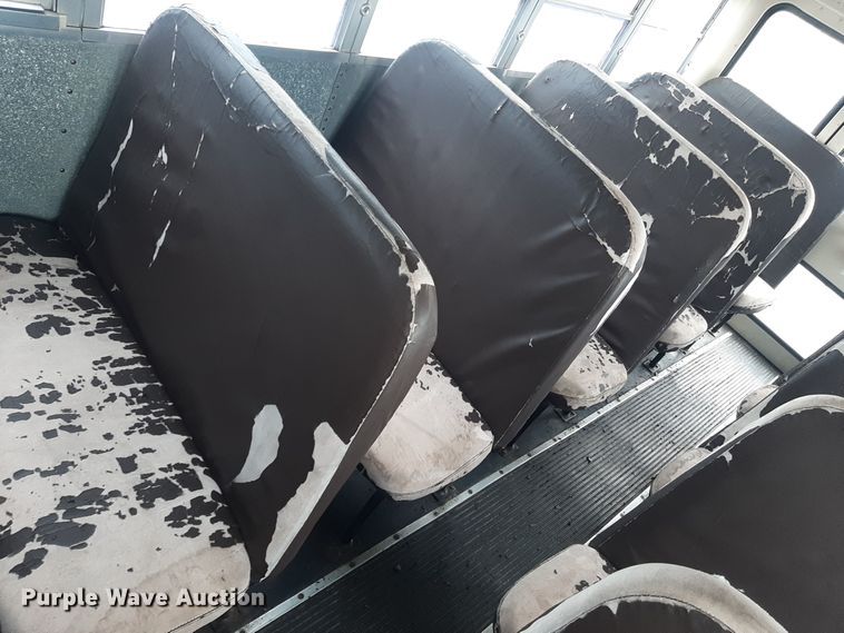 image for item LX9991 1998 Ford  school bus