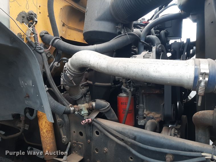 image for item LX9991 1998 Ford  school bus