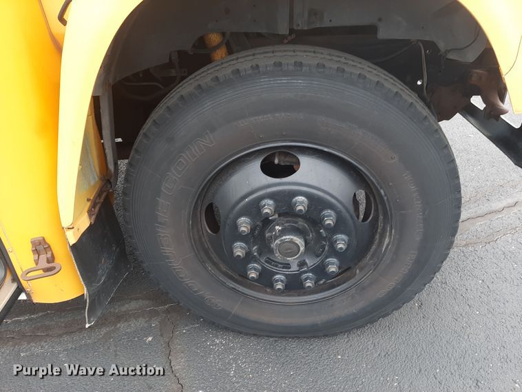 image for item LX9991 1998 Ford  school bus