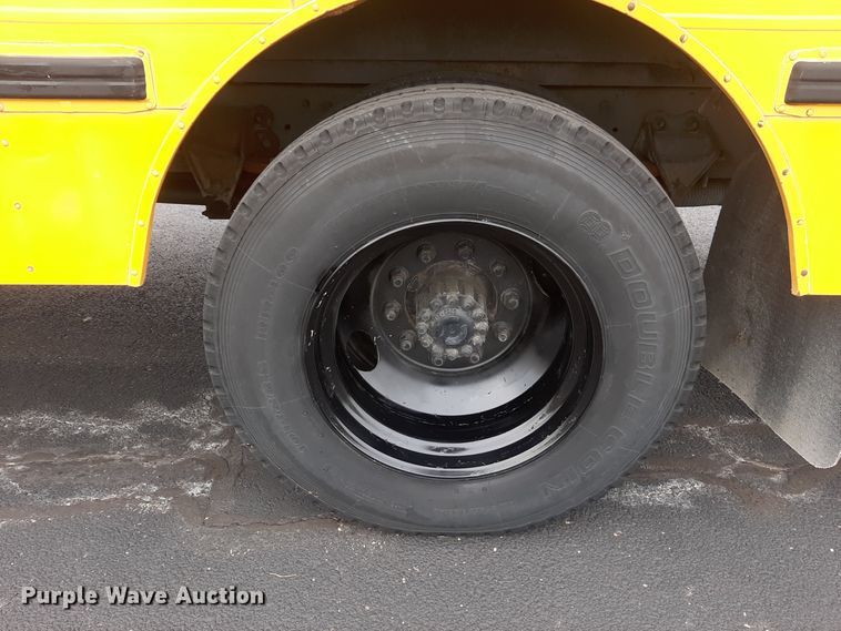 image for item LX9991 1998 Ford  school bus