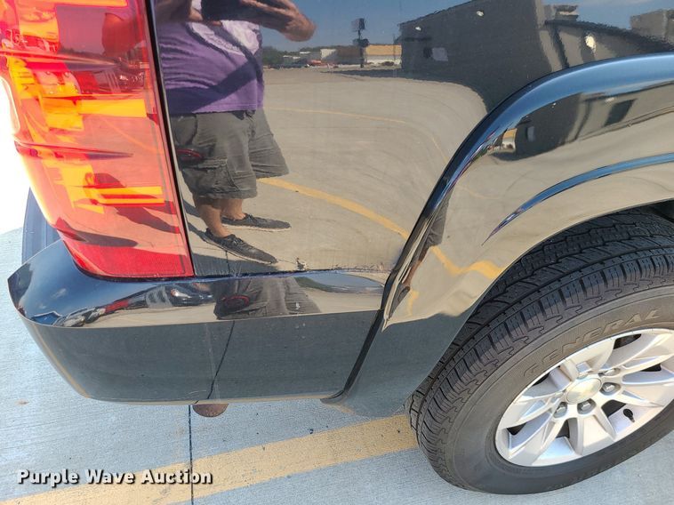 image for item MG9748 2011 Chevrolet Tahoe  SUV