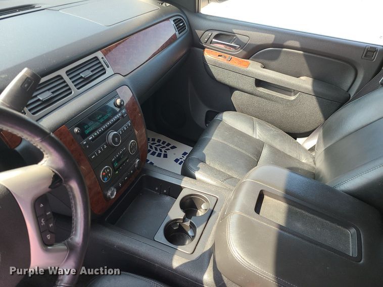 image for item MG9748 2011 Chevrolet Tahoe  SUV