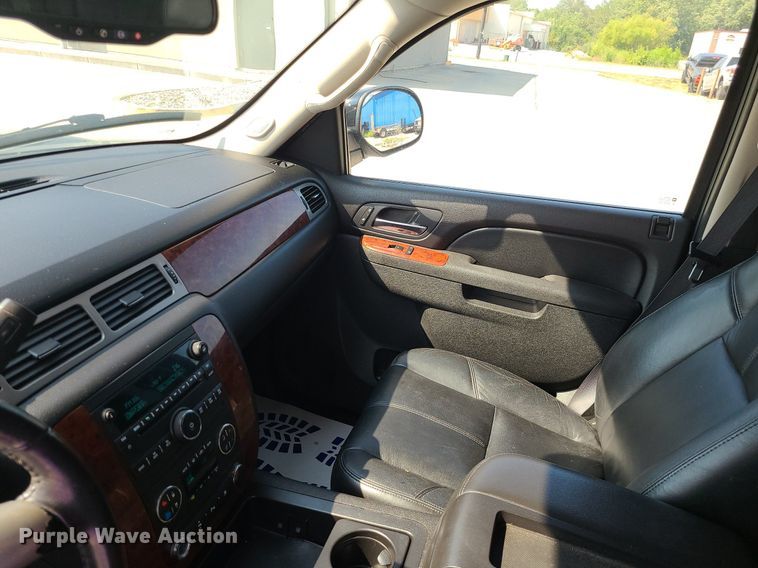 image for item MG9748 2011 Chevrolet Tahoe  SUV