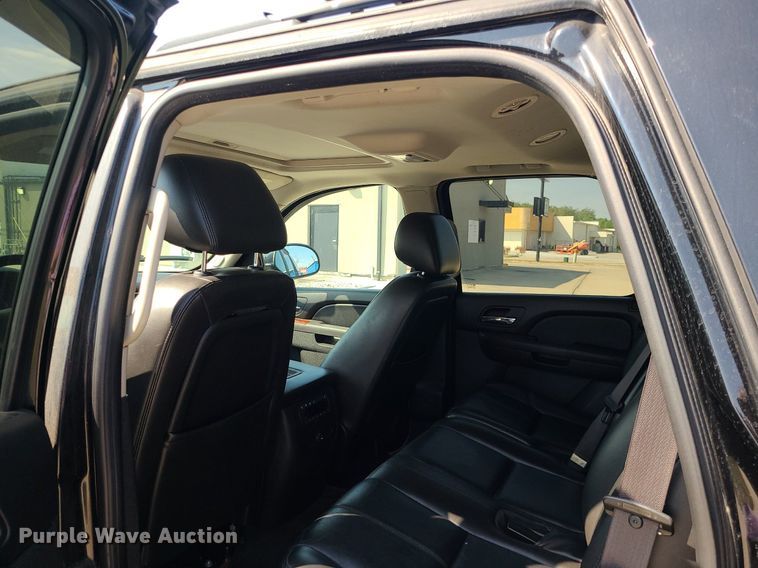 image for item MG9748 2011 Chevrolet Tahoe  SUV