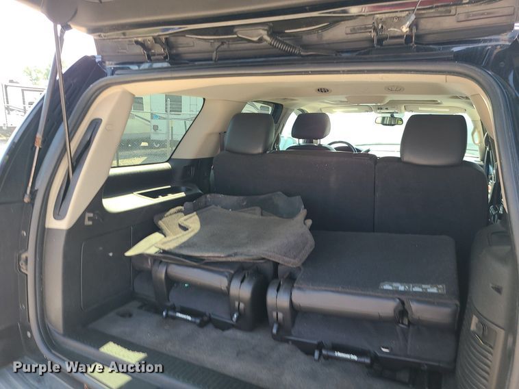 image for item MG9748 2011 Chevrolet Tahoe  SUV