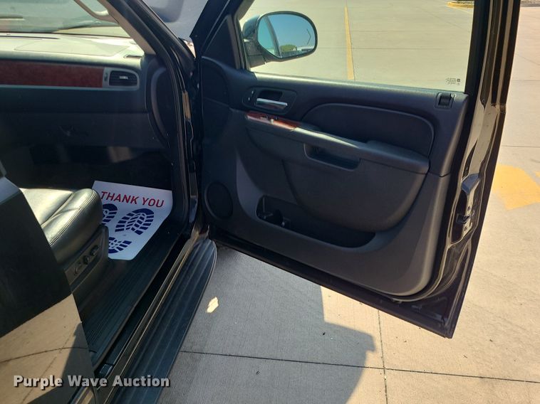 image for item MG9748 2011 Chevrolet Tahoe  SUV