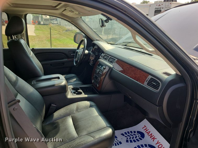 image for item MG9748 2011 Chevrolet Tahoe  SUV