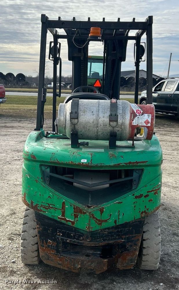 image for item MO9131 2014 Mitsubishi FG30N  forklift