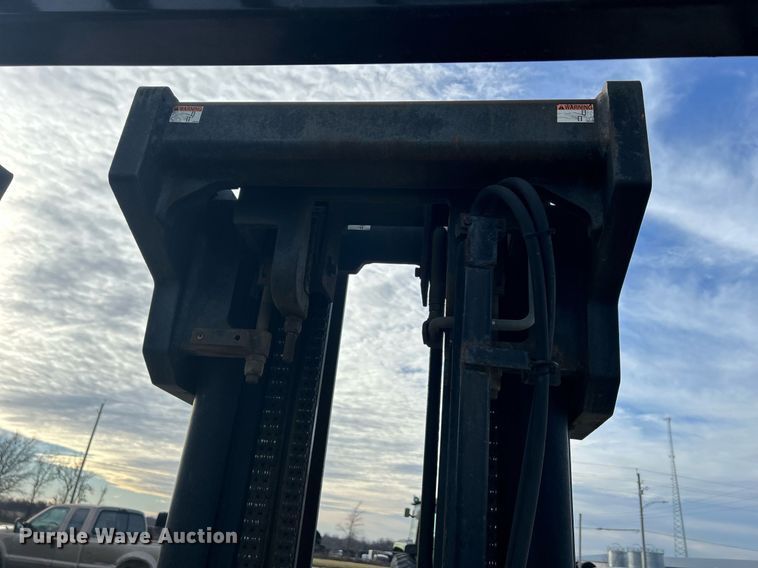 image for item MO9131 2014 Mitsubishi FG30N  forklift