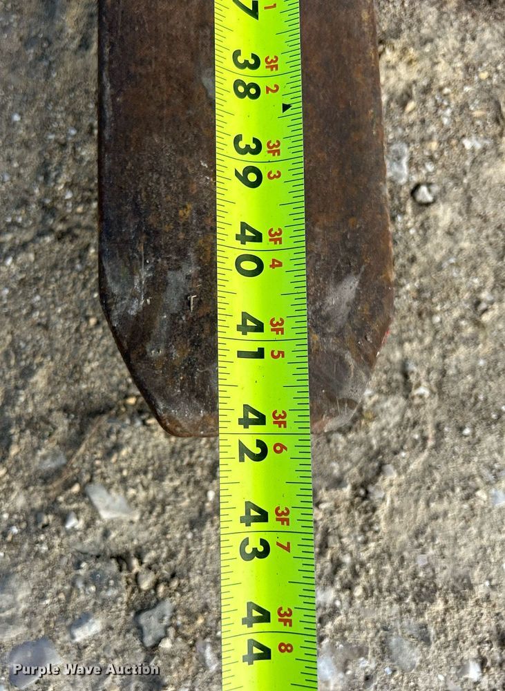 image for item MO9131 2014 Mitsubishi FG30N  forklift