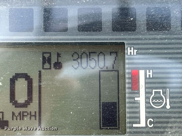 image for item MO9131 2014 Mitsubishi FG30N  forklift