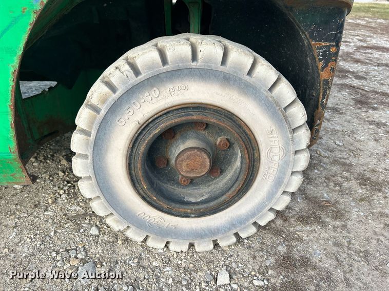 image for item MO9131 2014 Mitsubishi FG30N  forklift