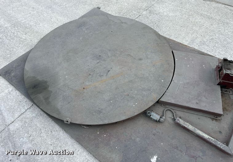 image for item MO9133 Lantech T-Wrapper  material wrapper