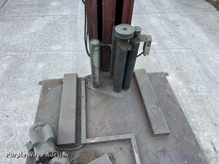 image for item MO9133 Lantech T-Wrapper  material wrapper