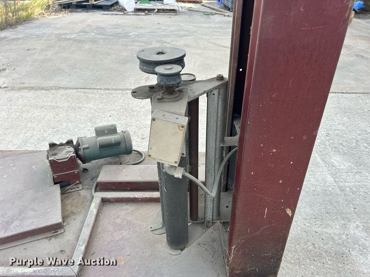 image for item MO9133 Lantech T-Wrapper  material wrapper