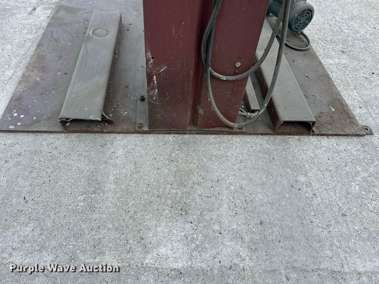 image for item MO9133 Lantech T-Wrapper  material wrapper