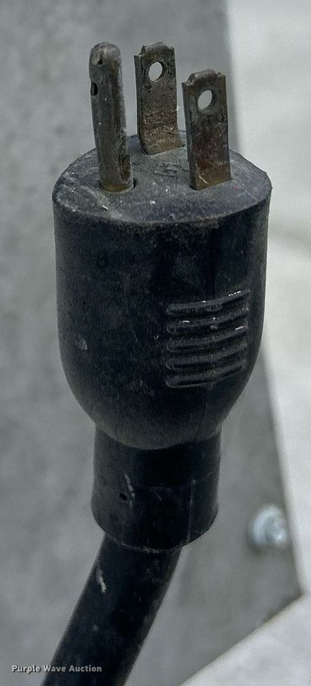 image for item MO9133 Lantech T-Wrapper  material wrapper