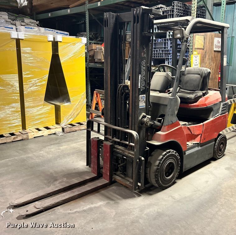 image for item MO9134 Toyota 7FBH15  forklift