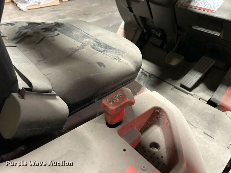 image for item MO9134 Toyota 7FBH15  forklift