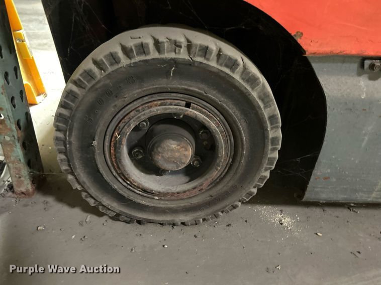 image for item MO9134 Toyota 7FBH15  forklift