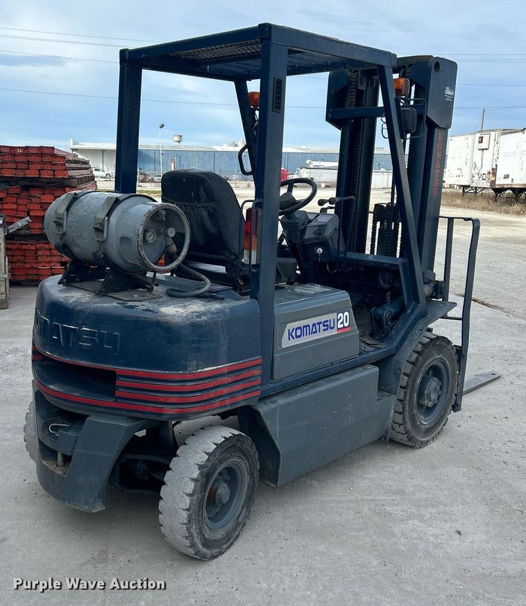 image for item MO9135 Komatsu FG20T-11  forklift