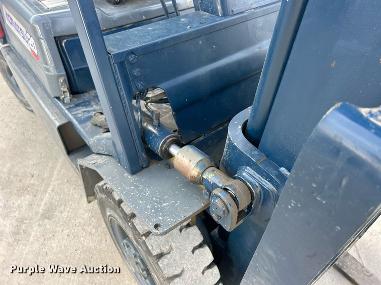 image for item MO9135 Komatsu FG20T-11  forklift