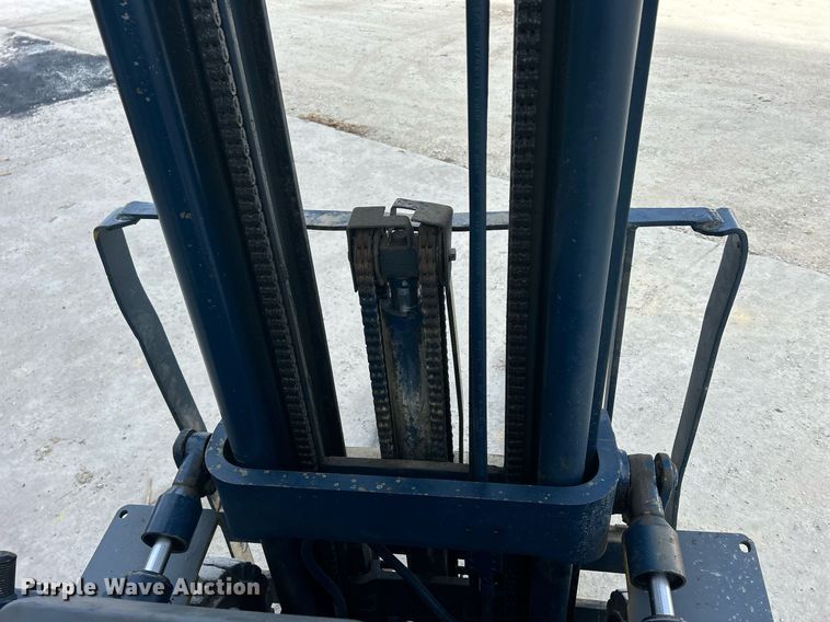 image for item MO9135 Komatsu FG20T-11  forklift