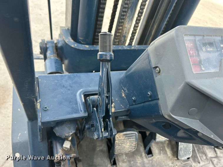 image for item MO9135 Komatsu FG20T-11  forklift
