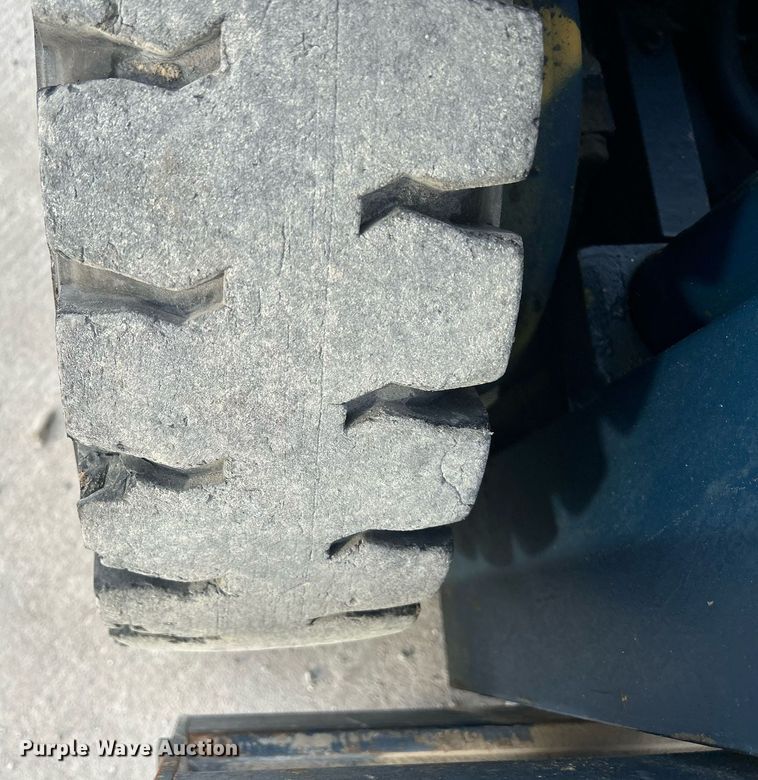 image for item MO9135 Komatsu FG20T-11  forklift