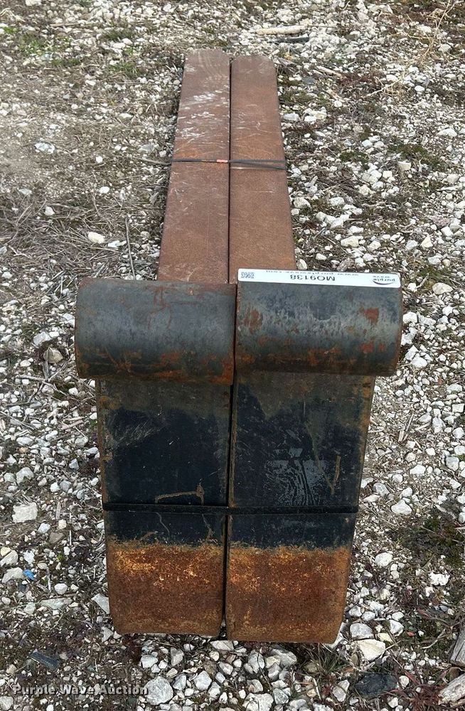 image for item MO9138 8' L forks