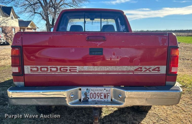 image for item NB9285 1995 Dodge Dakota  Club Cab pickup truck