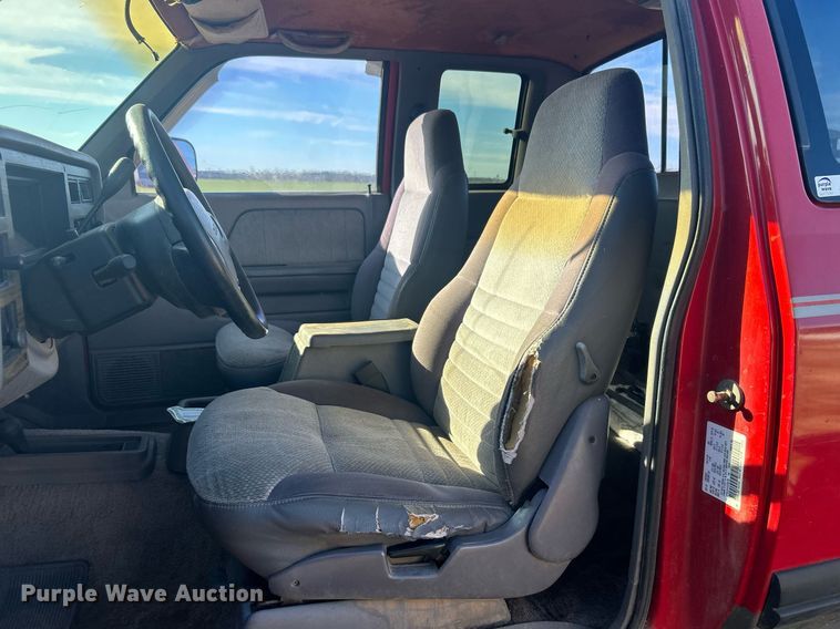 image for item NB9285 1995 Dodge Dakota  Club Cab pickup truck