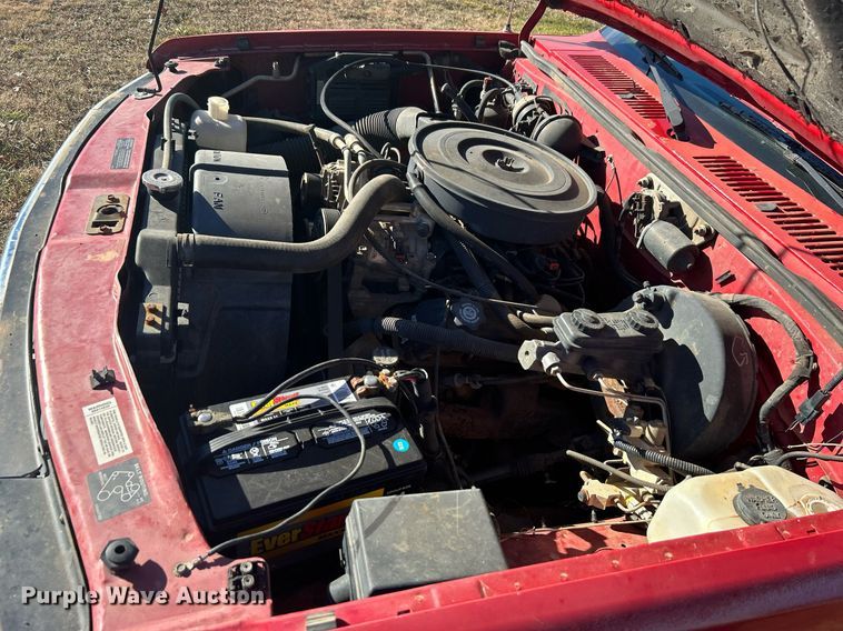 image for item NB9285 1995 Dodge Dakota  Club Cab pickup truck