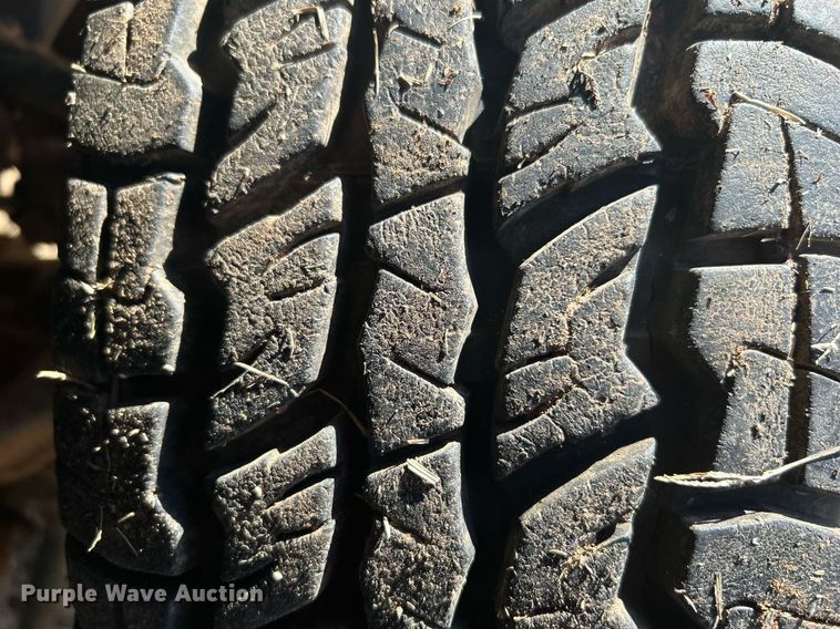 image for item NB9285 1995 Dodge Dakota  Club Cab pickup truck